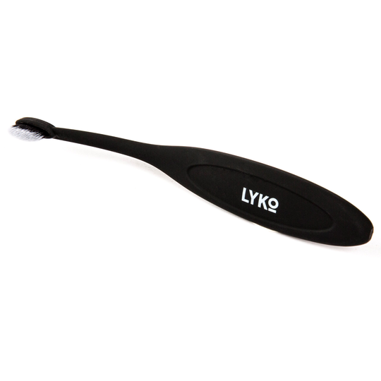 LYKO Oval Brow & Line Brush