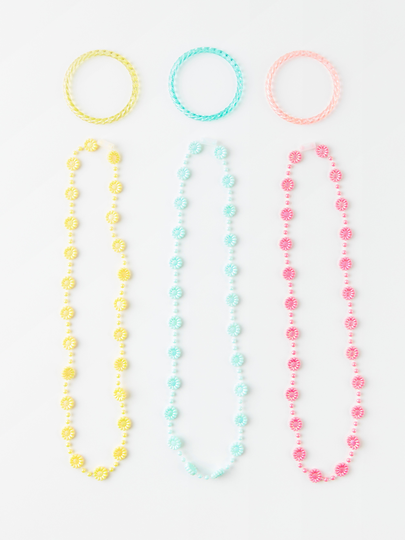 Set med armband och halsband