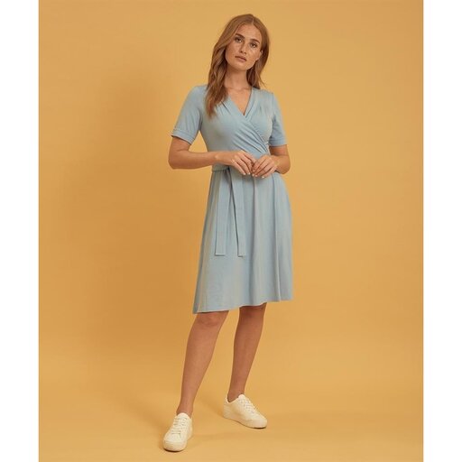 Kvinnlig omlottklänning i viskos - Fanny