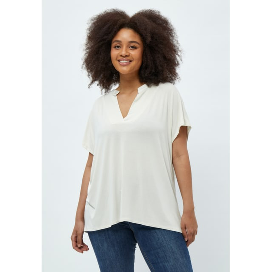 Rosalinda Tee Curve 6