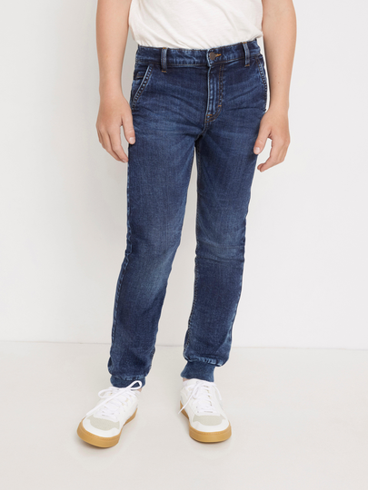 Jeans med avsmalnande ben och normalhög midja