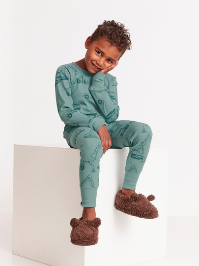 Ribbat pyjamasset med fordon