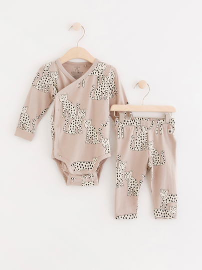 Set med omlottbody och leggings