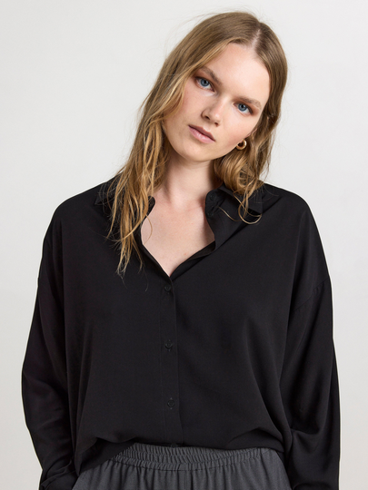 Blus med krage