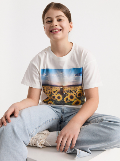 T-shirt med solrosor