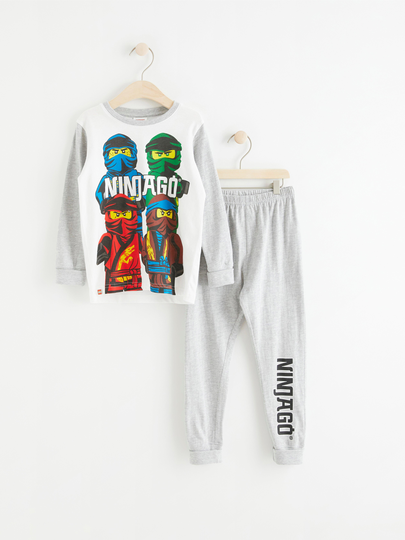 Pyjamasset med Ninjago