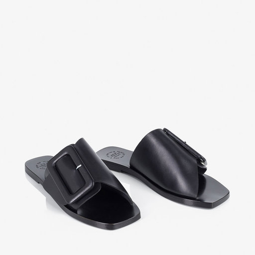 Ceci Black Flat sandals