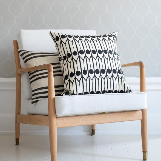 Kuddfodral 50x50cm - Feathers - Ebony/black