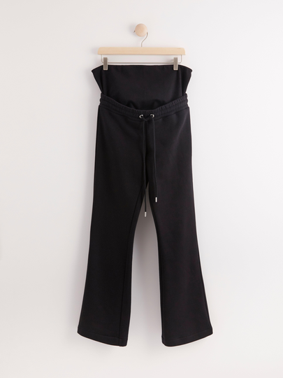 MOM Sweatpants i flare-modell