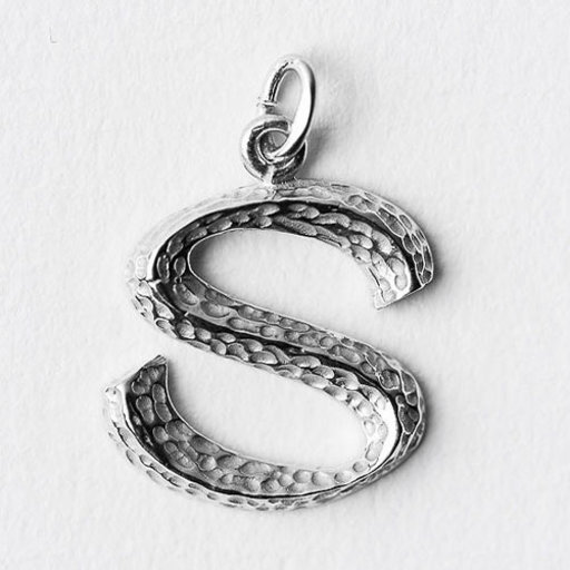 Signature Letter S