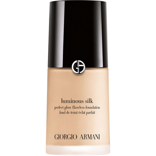 Giorgio Armani Beauty Luminous Silk 3