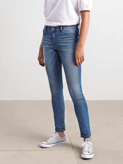 TOVA Slim fit jeans