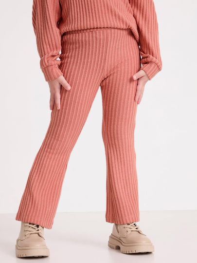 Ribbade utställda leggings