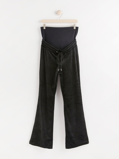 MOM Velour sweatpants i flare modell
