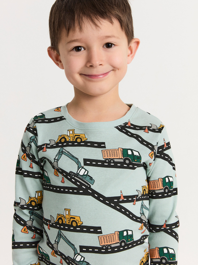 Pyjamasset med byggfordon