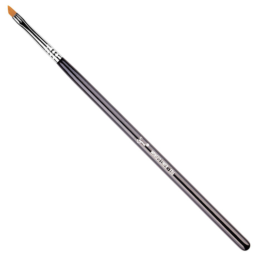 Sigma Winged Liner Brush - E06, Sigma Beauty Borstar & Penslar