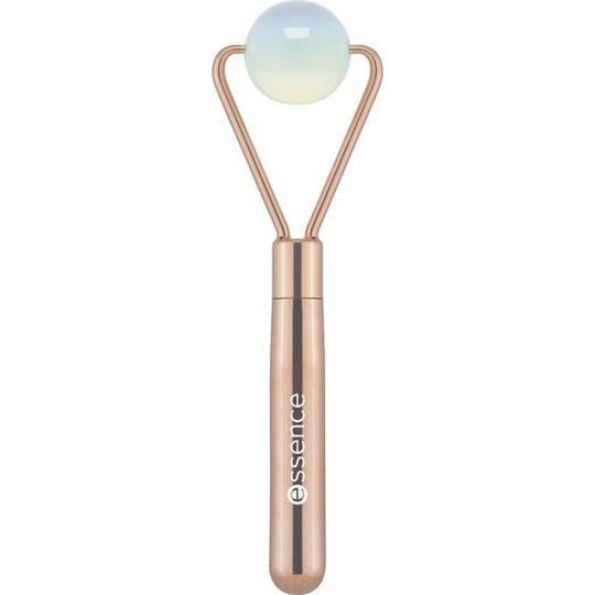 essence TICKET FOR… a massage face roller 01