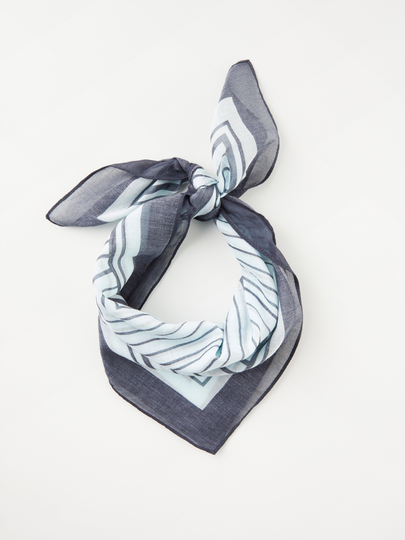 Mönstrad scarf